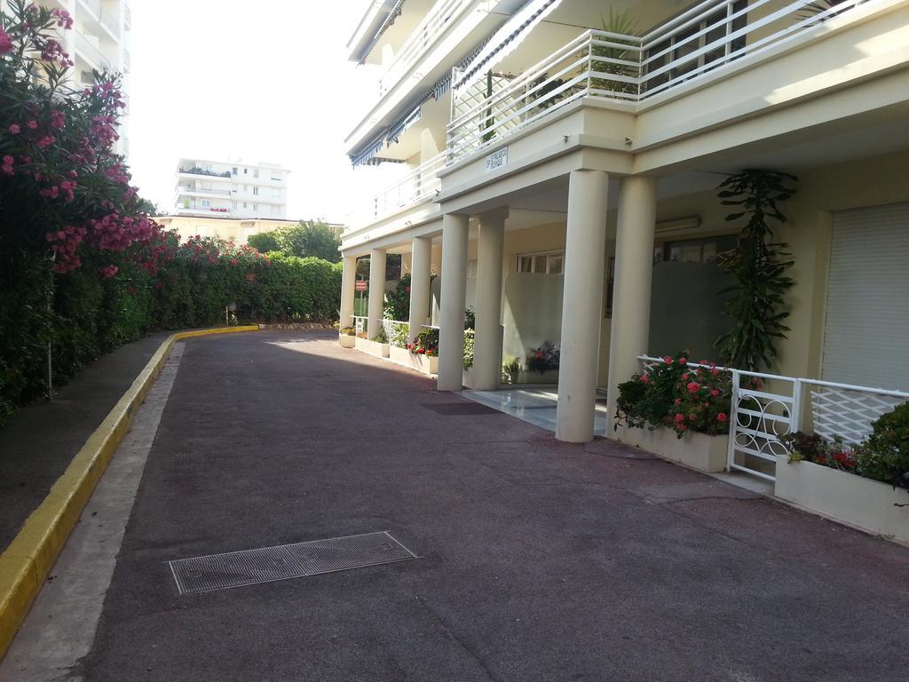 Apartament Le Palais Du Tropique Juan-les-Pins Zewnętrze zdjęcie