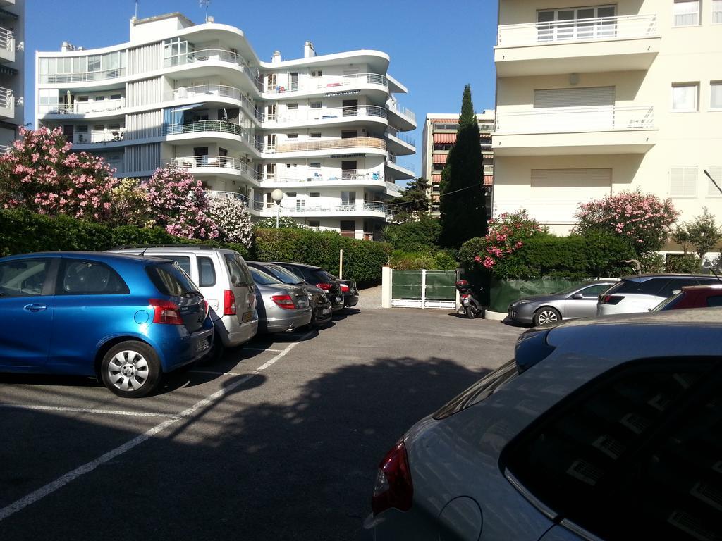 Apartament Le Palais Du Tropique Juan-les-Pins Zewnętrze zdjęcie