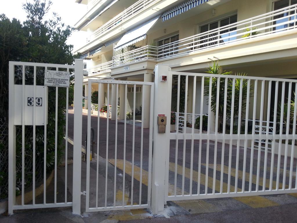 Apartament Le Palais Du Tropique Juan-les-Pins Zewnętrze zdjęcie